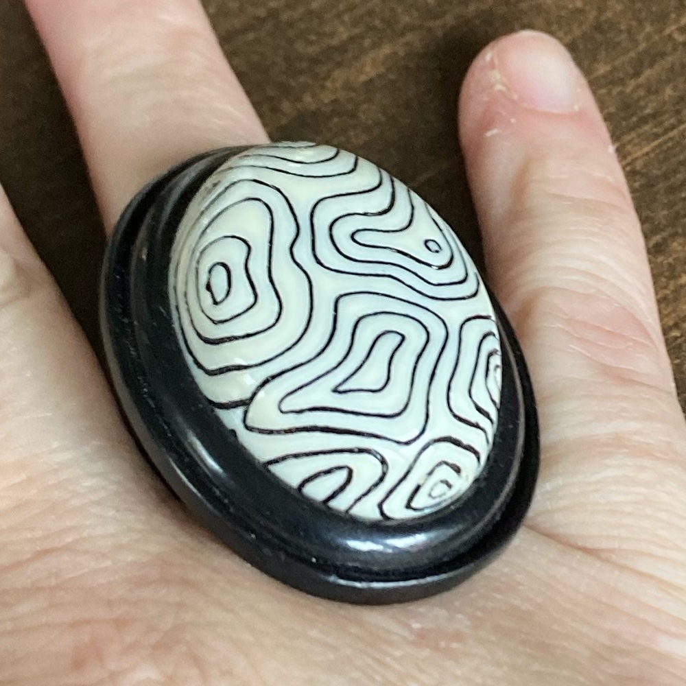 Chico’s Signed Statement Piece Stretch Ring - image 1